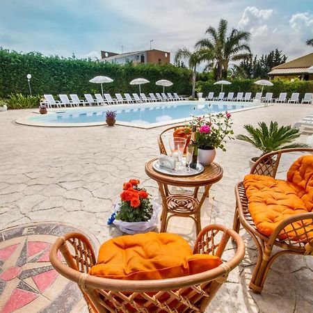Апартаменты Casa Vacanza Paradise Vicino Cefalu Con Servizio Di Piscina A 3 Chilometri Кампофеличе-ди-Роччелла Экстерьер фото